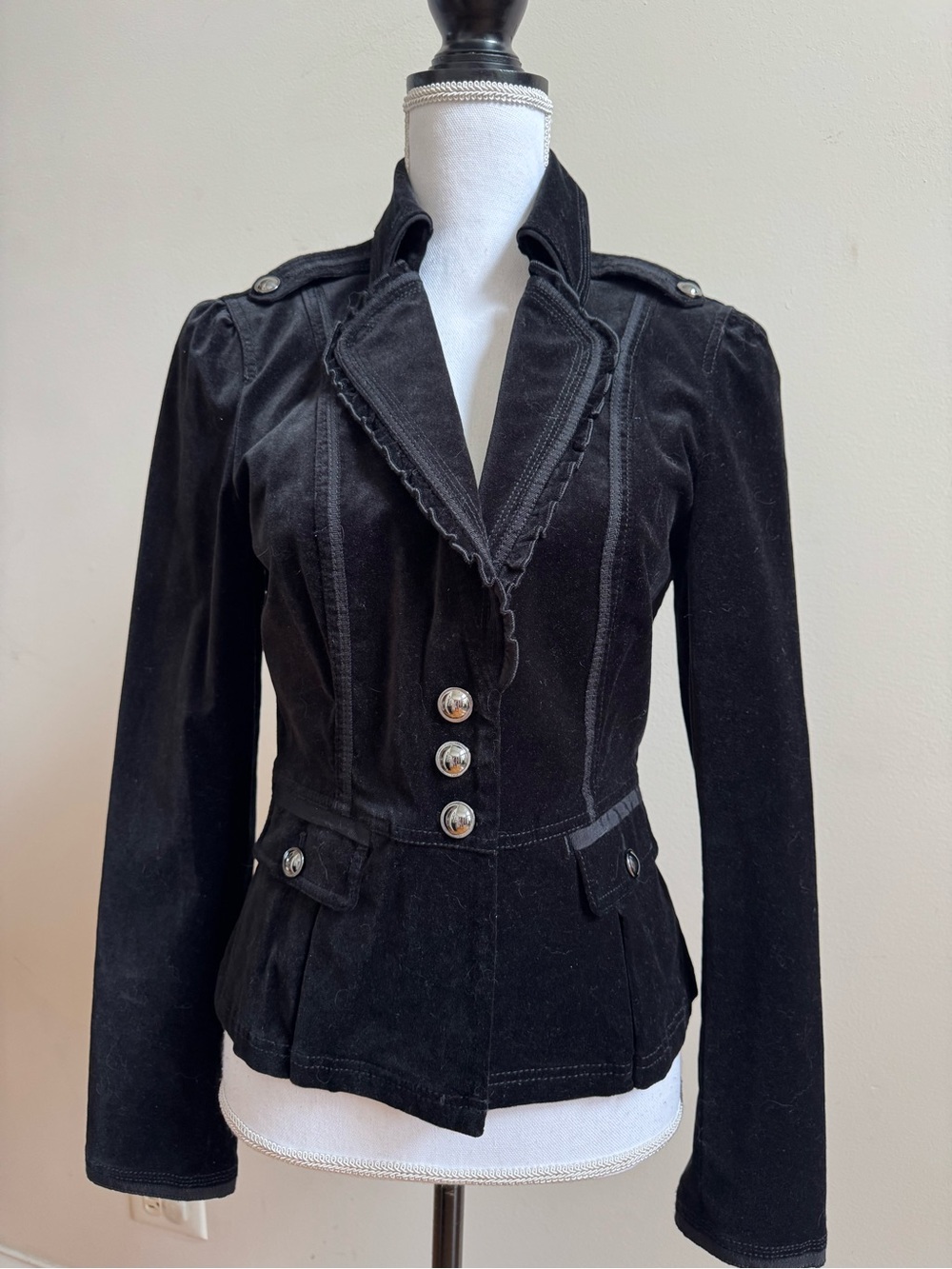 White House Black Market Black Tailored Button-Front Blazer